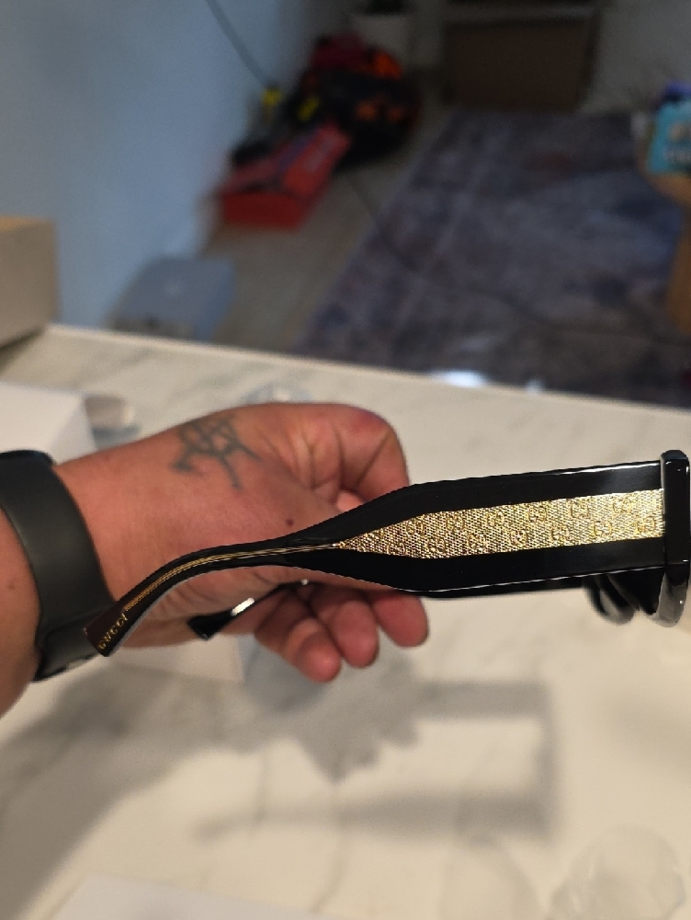 Gucci Black Frame Sunglasses with Dark Green Lenses GG2068SA - Picture 3 of 13